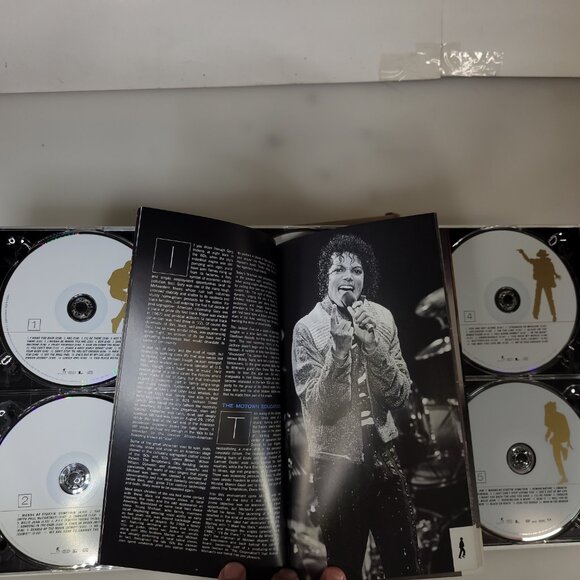Michael Jackson Box Set – CDs, DVD & Booklet (Collector’s Edition) - Picture 6 of 7